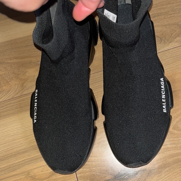 ♥️♥️Authentic Balenciaga 🍒♥️ very good condition - Picture 3 of 7